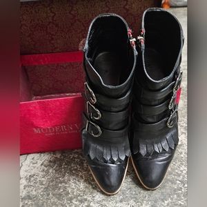 Vintage Modern Vice Jet boots